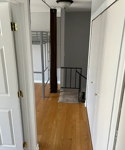 10 Saint Thomas Colony #1 — Photo 9