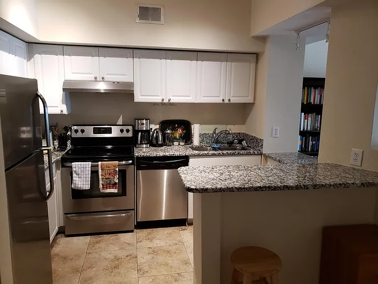 501 S Moody Ave #1135 — Photo 3
