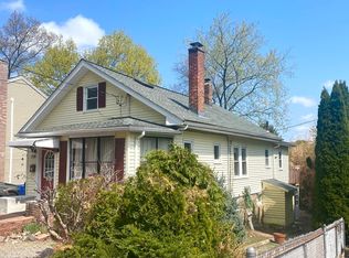19 Carleton Rd, Waltham, MA 02451