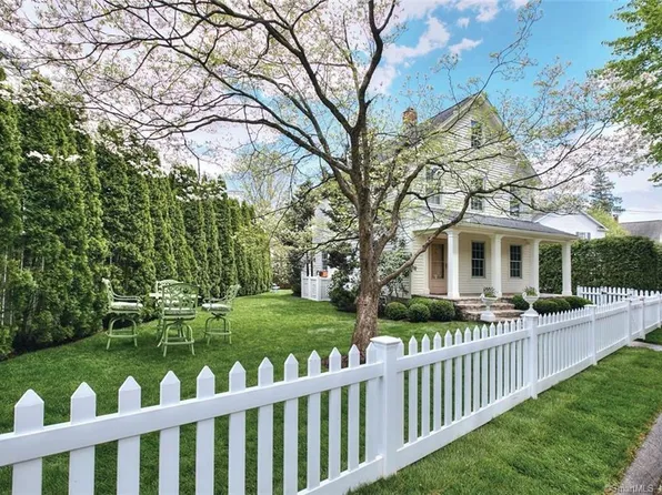 39 River Street, Fairfield, CT 06890