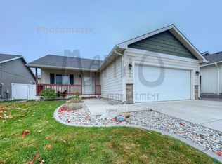 2003 N Bell St, Greenacres, WA 99016