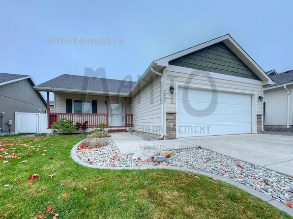 2003 N Bell St, Greenacres, WA 99016