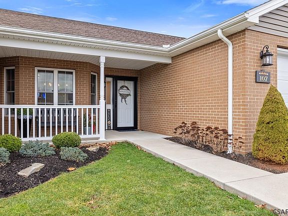 3rd image of 107 Saucon Way