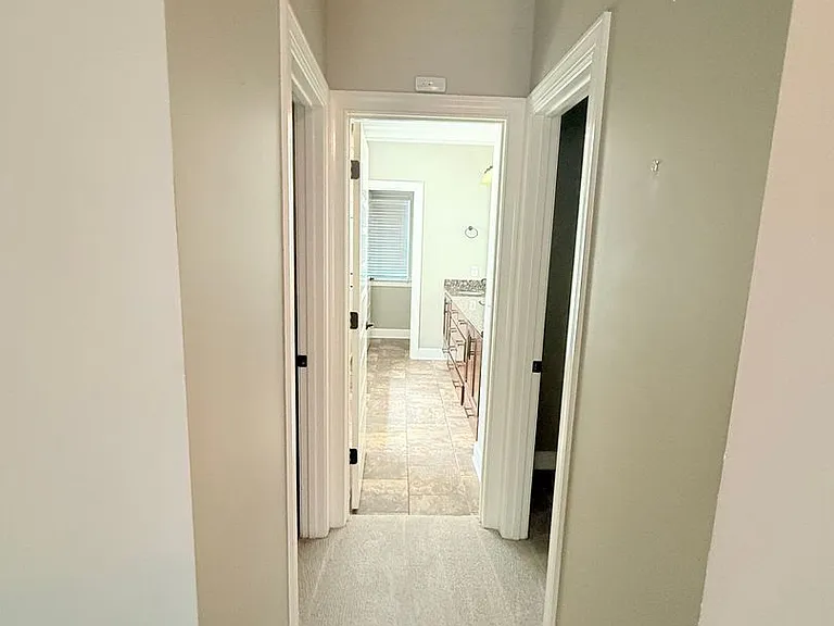 36 Madison Ave — Photo 15
