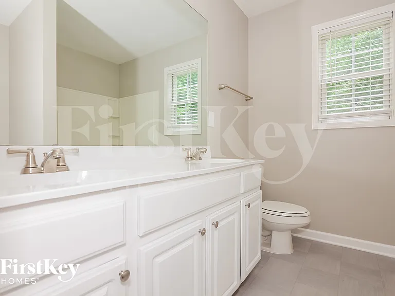 3021 Seymour Dr — Photo 10