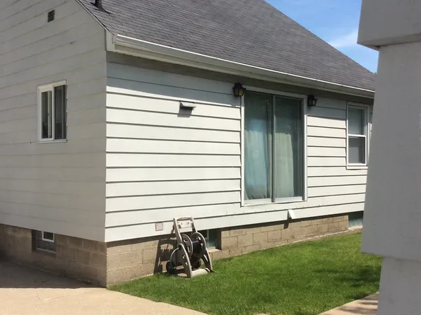 4229 Lester Ave NE, Grand Rapids, MI 49525