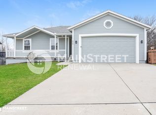 415 Timbercreek Dr, Belton, MO 64012