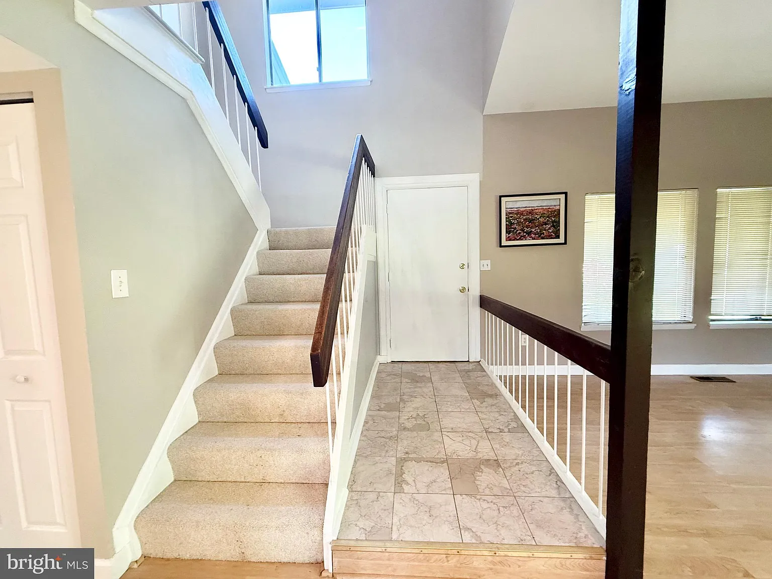 4 bed, 2.5 bath, 2002 sqft, $3,680 — Photo 4