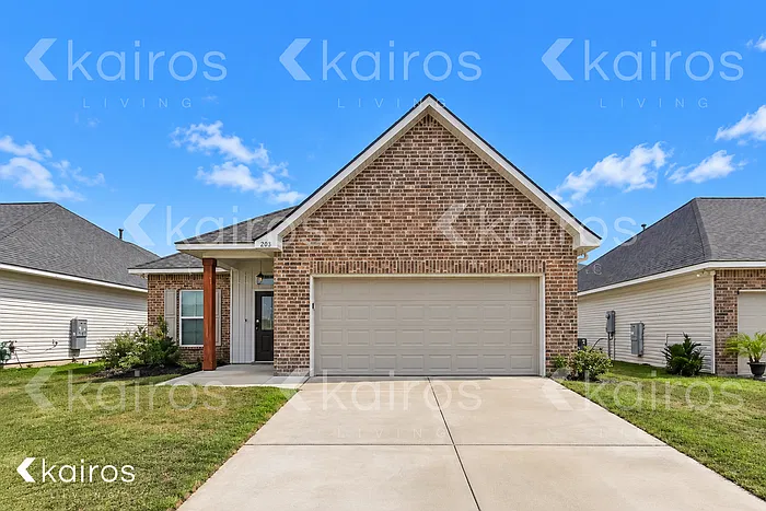 3 bed, 2.0 bath, 1593 sqft, $1,895 — Photo 1