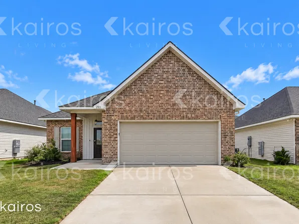 203 Teddy Ln, Lafayette, LA 70507