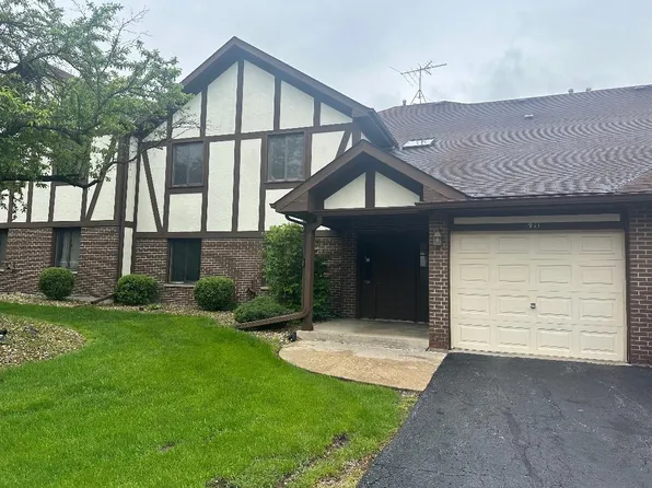 913 Patricia Ln #913, Crete, IL 60417
