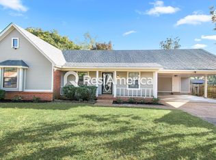 6613 Lake Valley Dr, Memphis, TN 38141