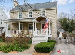 514 S Summit St, Barrington, IL 60010