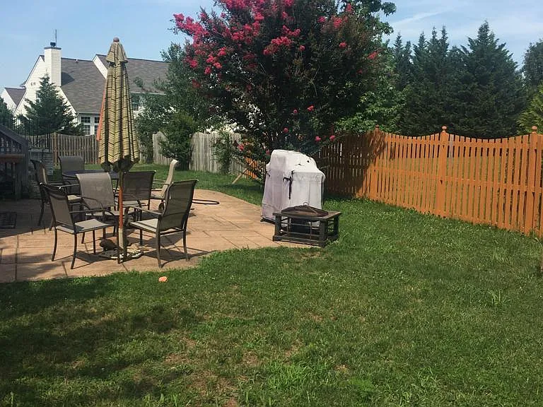 603 Bluff Ct — Photo 3