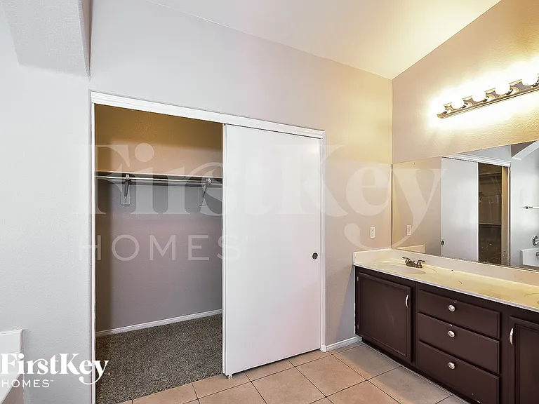 4730 Cliff Palace Ct — Photo 9
