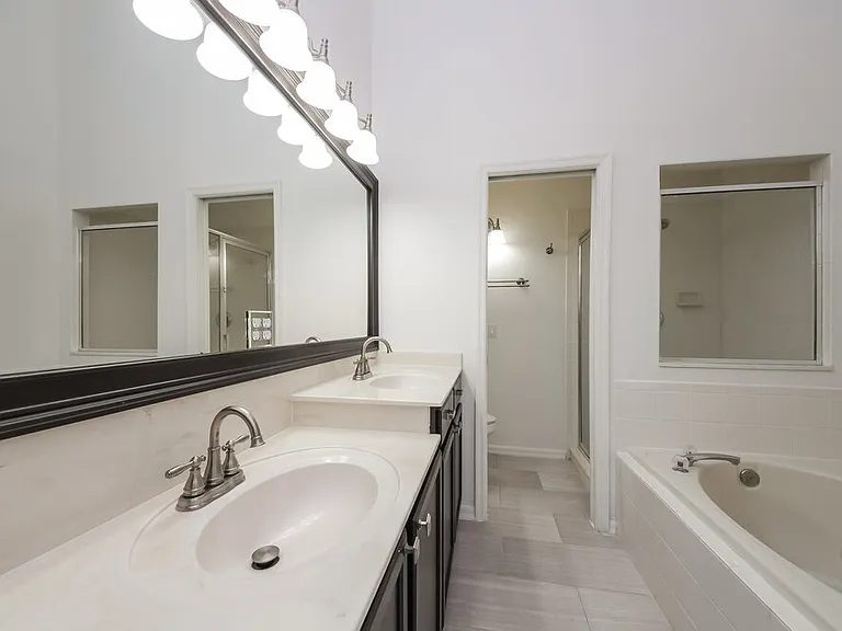 2143 Mallard Creek Cir — Photo 11