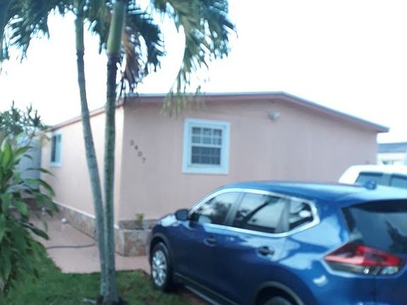 3rd image of 5407 NW 201st Ter
