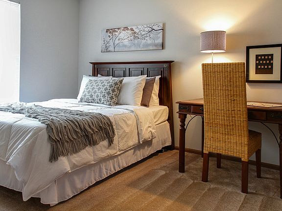 5th image of 7475 Glenmont Dr #2424924