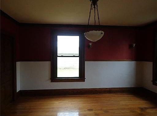 4th image of 119 Lafayette Ave