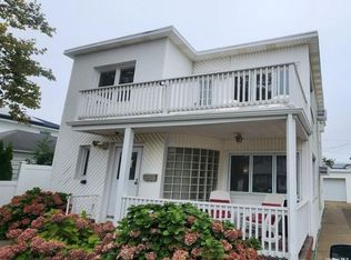 411 E Chester St, Long Beach, NY 11561