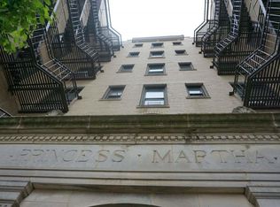 32-15 35th St #B8, Astoria, NY 11106