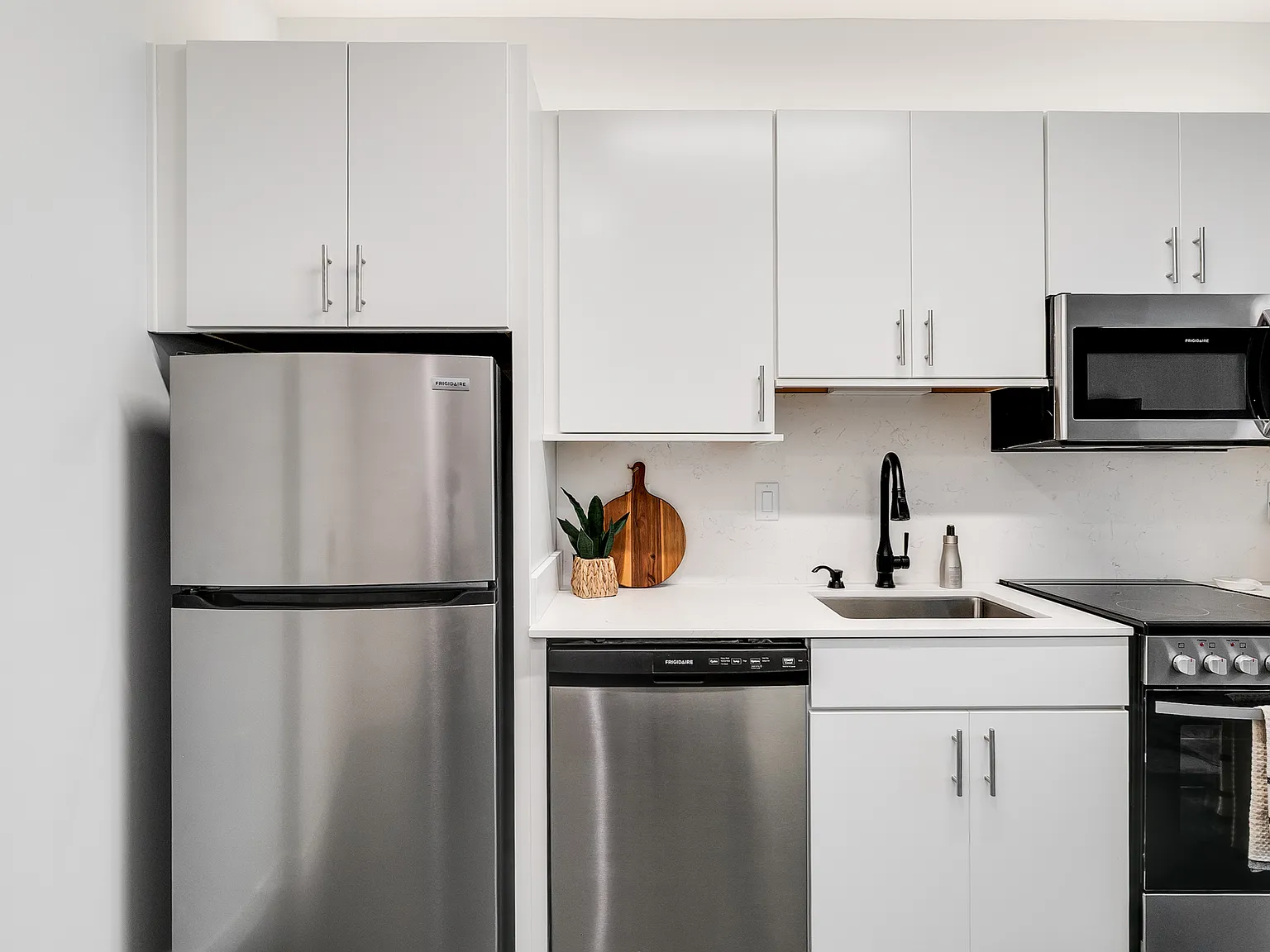 The Hub Apartments — Photo 3