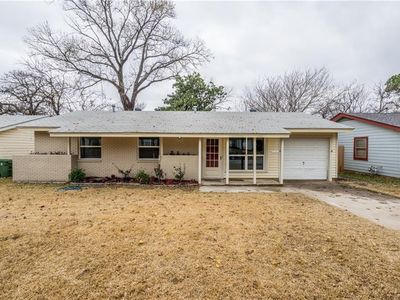 217 Arthur Dr, Hurst, TX, 76053