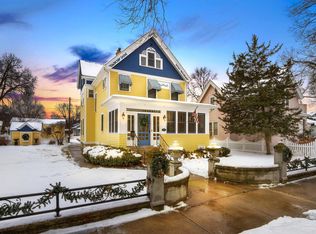 323 20th St S, La Crosse, WI 54601