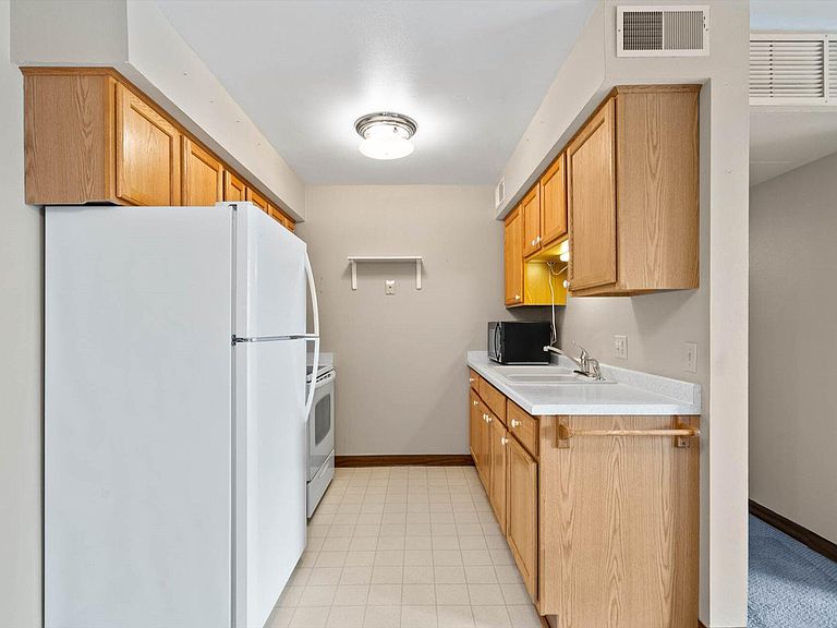 Horizon West Condominiums Waukesha, WI Zillow