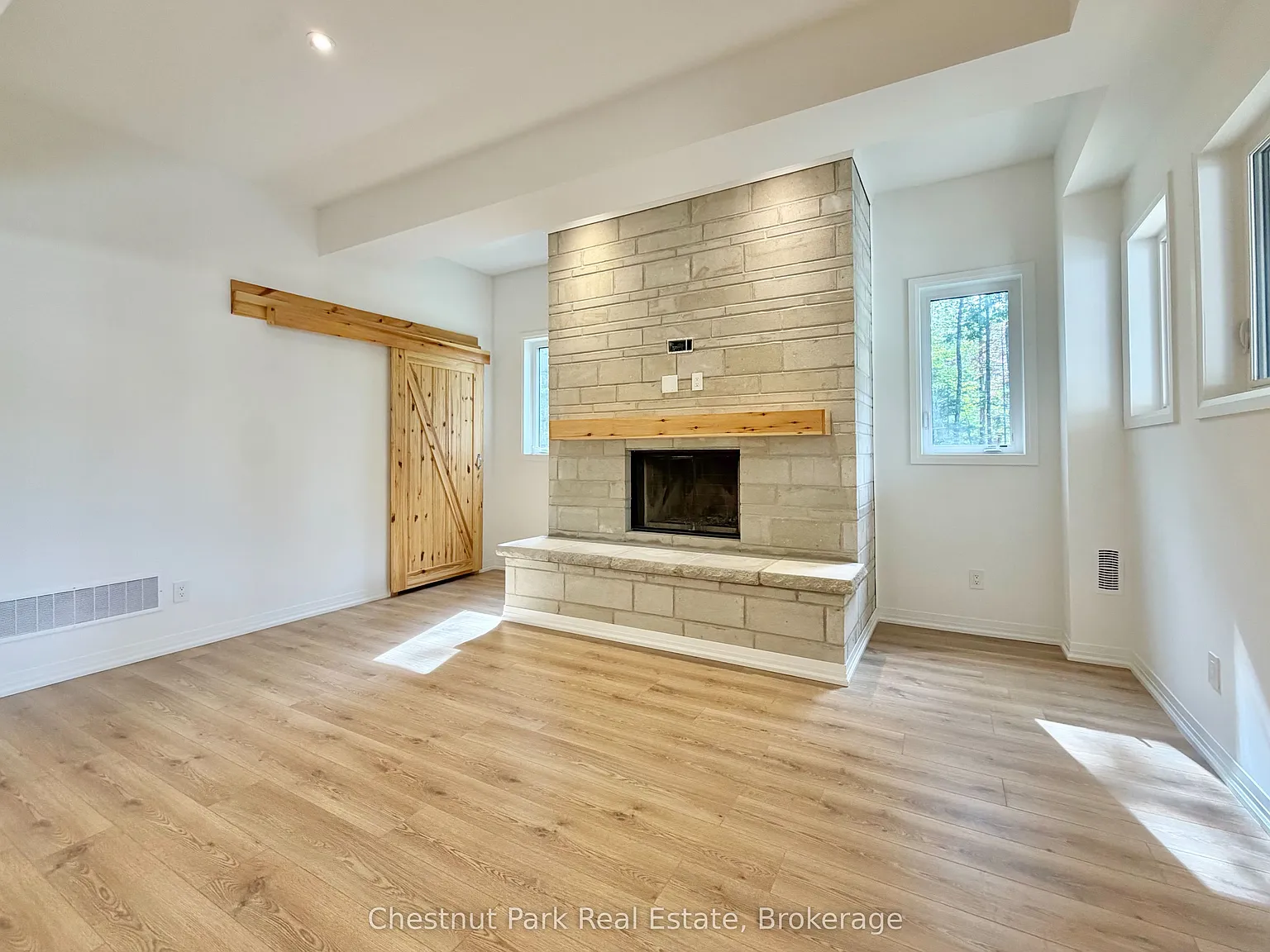 3 bed, $2,500 — Photo 4