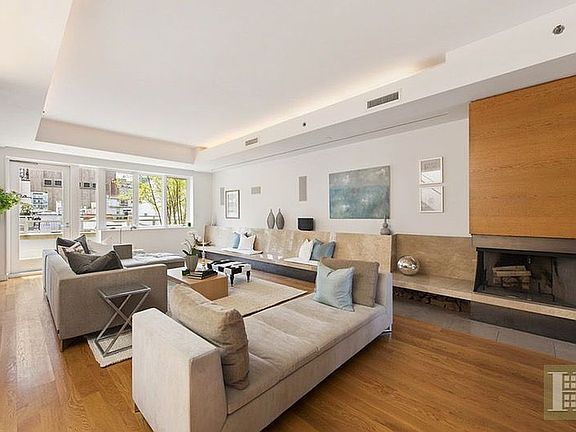 5th image of 51 Walker St #Ph9a