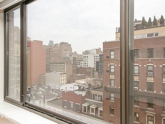 4th image of 309 W 30th St APT 4A