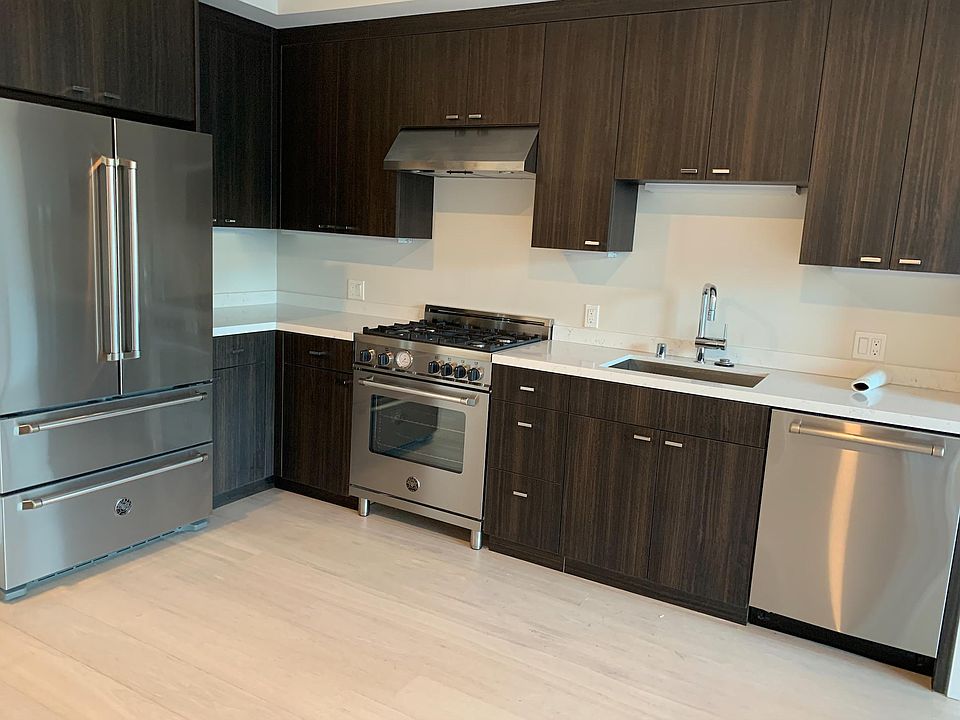 1st image of 2600 Harrison St #606