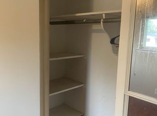 225 NW Summercrest Blvd, Burleson, TX 76028