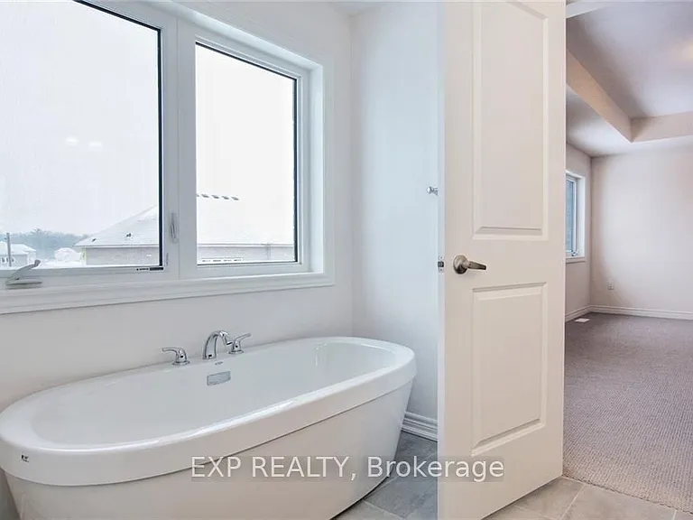 39 Morrison Dr — Photo 12