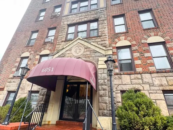 6051 Boulevard East image 1 of 12