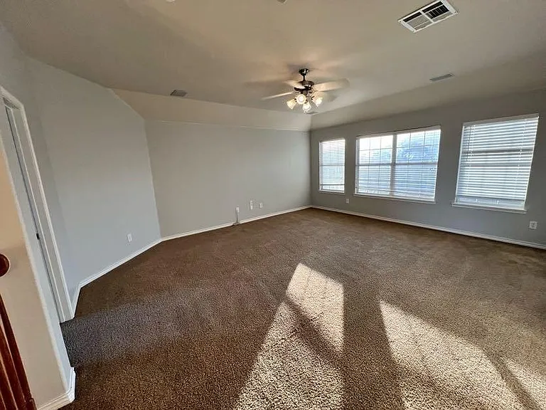 3904 Brush Creek Trl — Photo 21