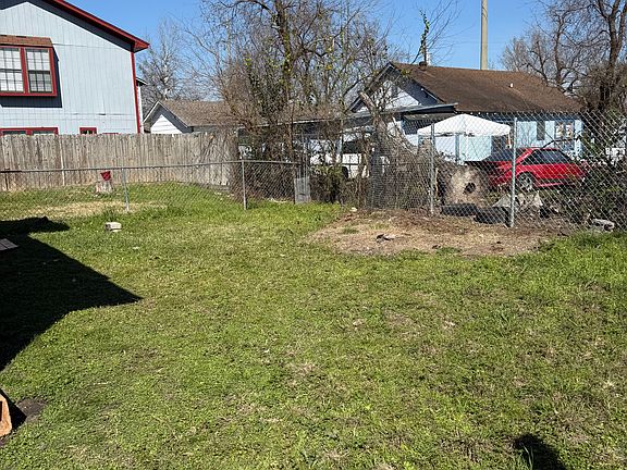 4th image of 7241 Avenue C