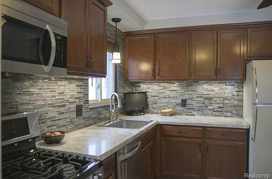 3rd image of 8306 Gary Ave
