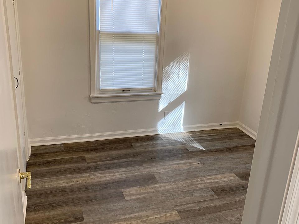 1st image of 918 Colleen Ave