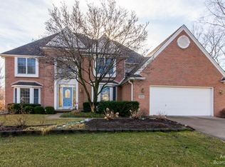 1684 Park Side Ct, Ann Arbor, MI