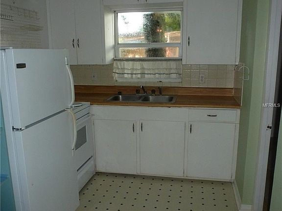 5th image of 6525 48th Ave N
