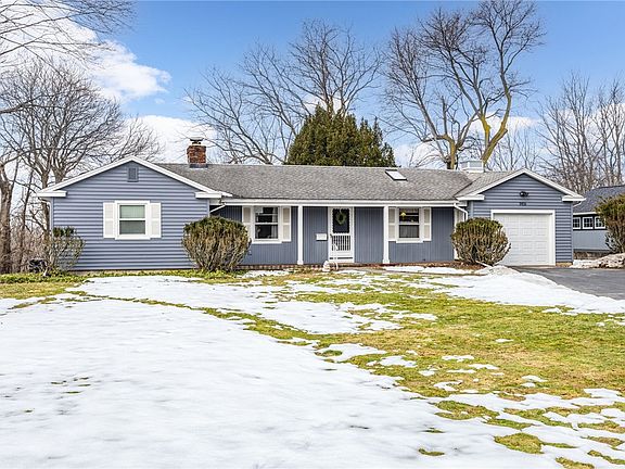 2nd image of 3931 Saint Paul Blvd