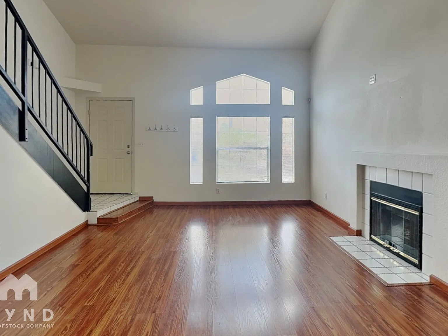 2 bed, 2.5 bath, 1287 sqft, $1,750 — Photo 3