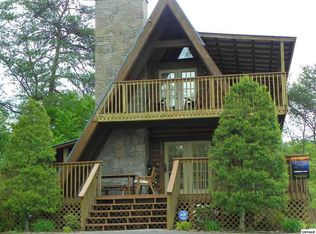 1820 Morning Eagle Ln, Sevierville, TN 37876