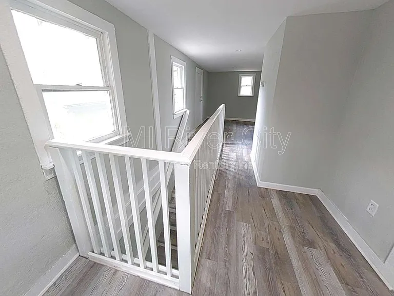 1867 W 41st St — Photo 7