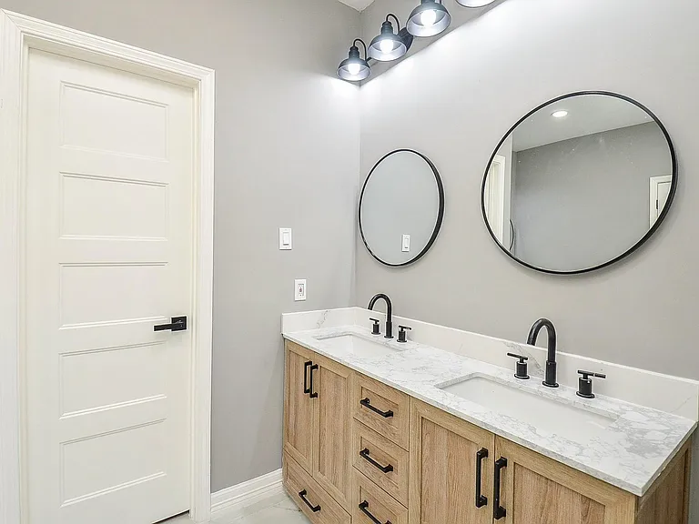 9211 Abbey Chase Ln — Photo 20