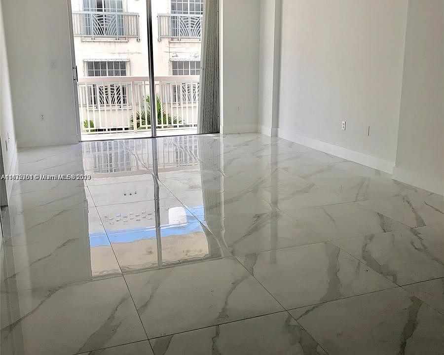 1st image of 401 Ocean Dr APT 323