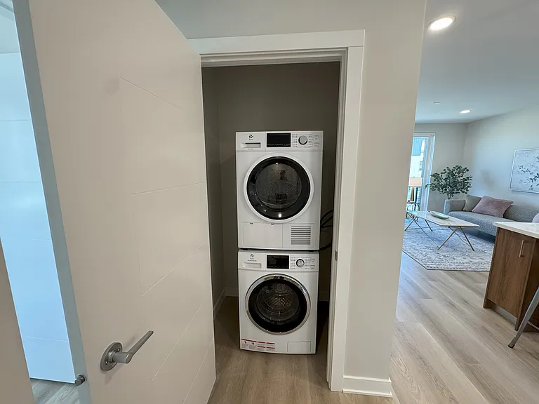 4030 University Ave NW — Photo 63