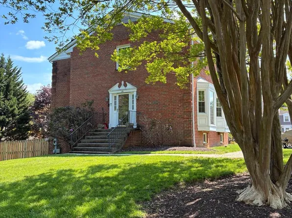 1151 Jeffrey Dr, Crofton, MD 21114